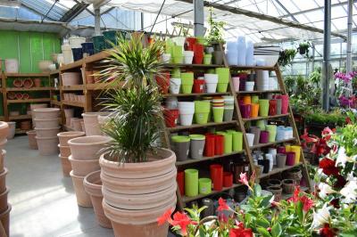 Poteries & accessoires déco jardin – Pépinières Rouberty La Rochelle
